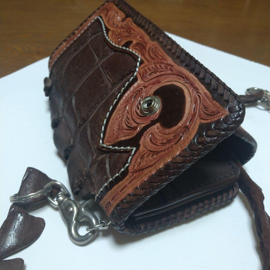 エンボス加工レザー長財布 ブラウン