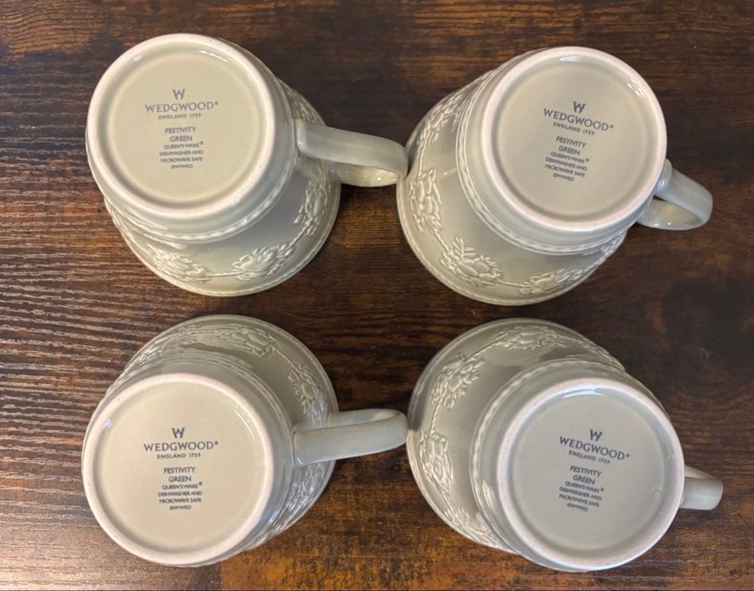 ウェッジウッド( ) フェスティビティ　大小皿・カップ4脚セット