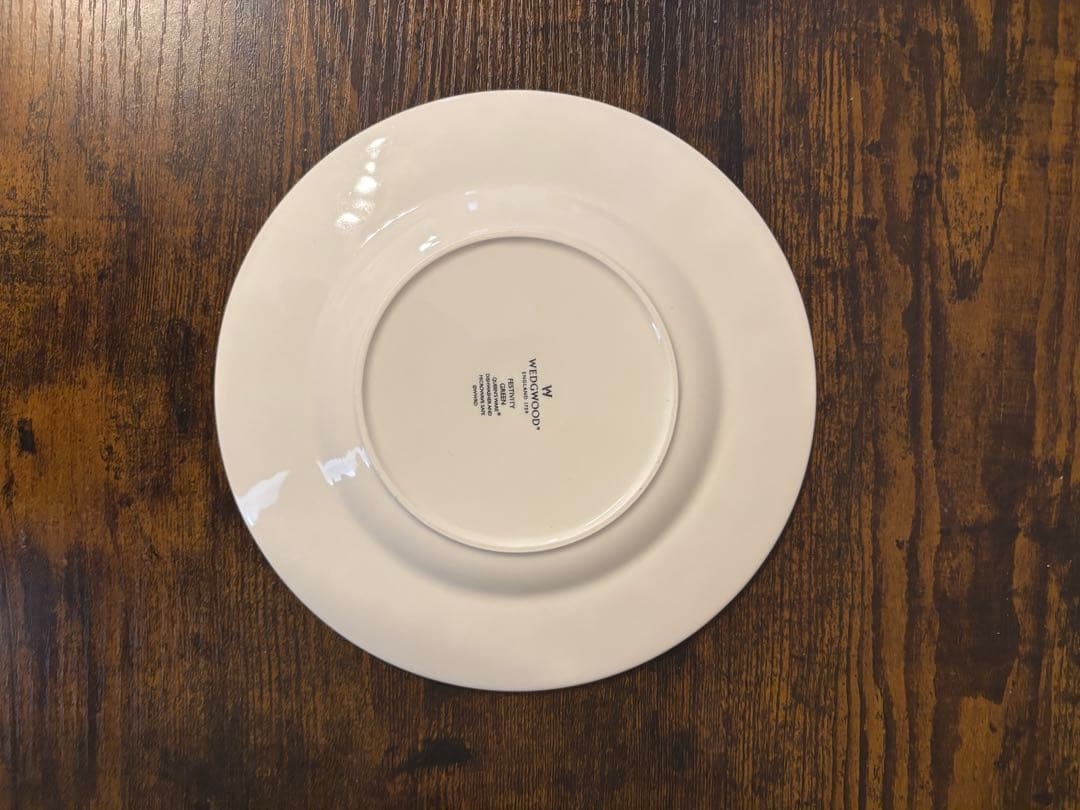 ウェッジウッド( ) フェスティビティ　大小皿・カップ4脚セット