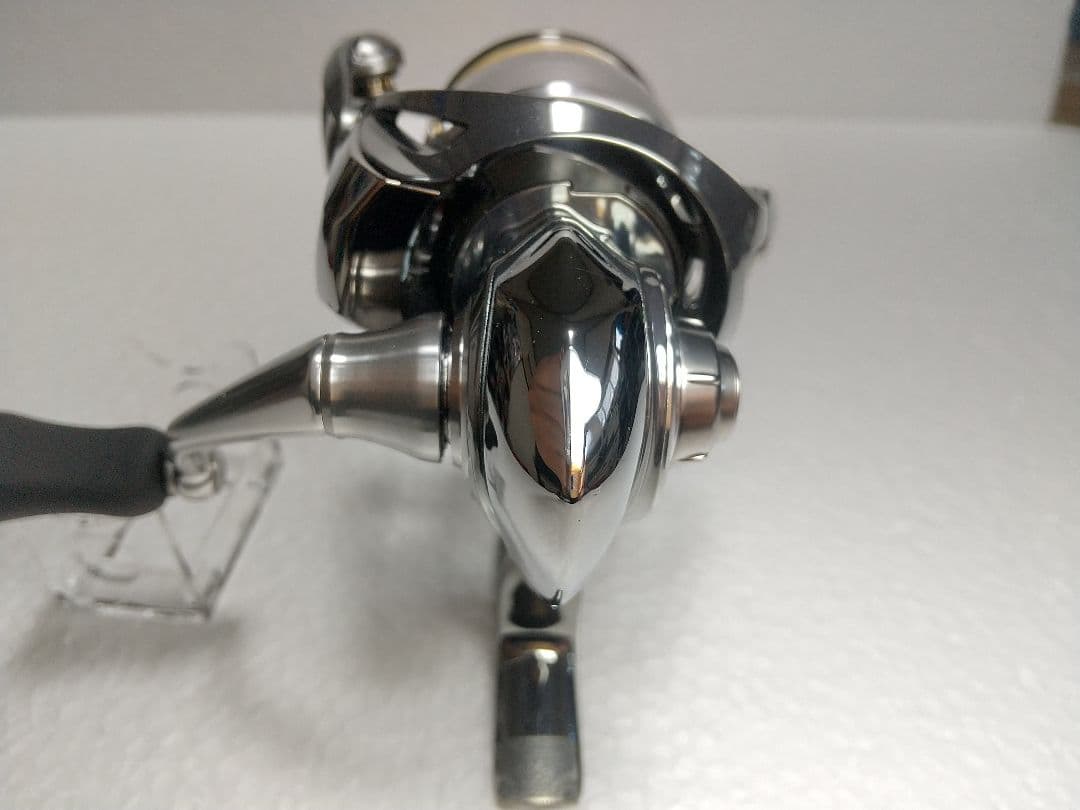 完品！未登録！ハンドル未使用！ ダイワ 23イグジスト SF 2500 SS