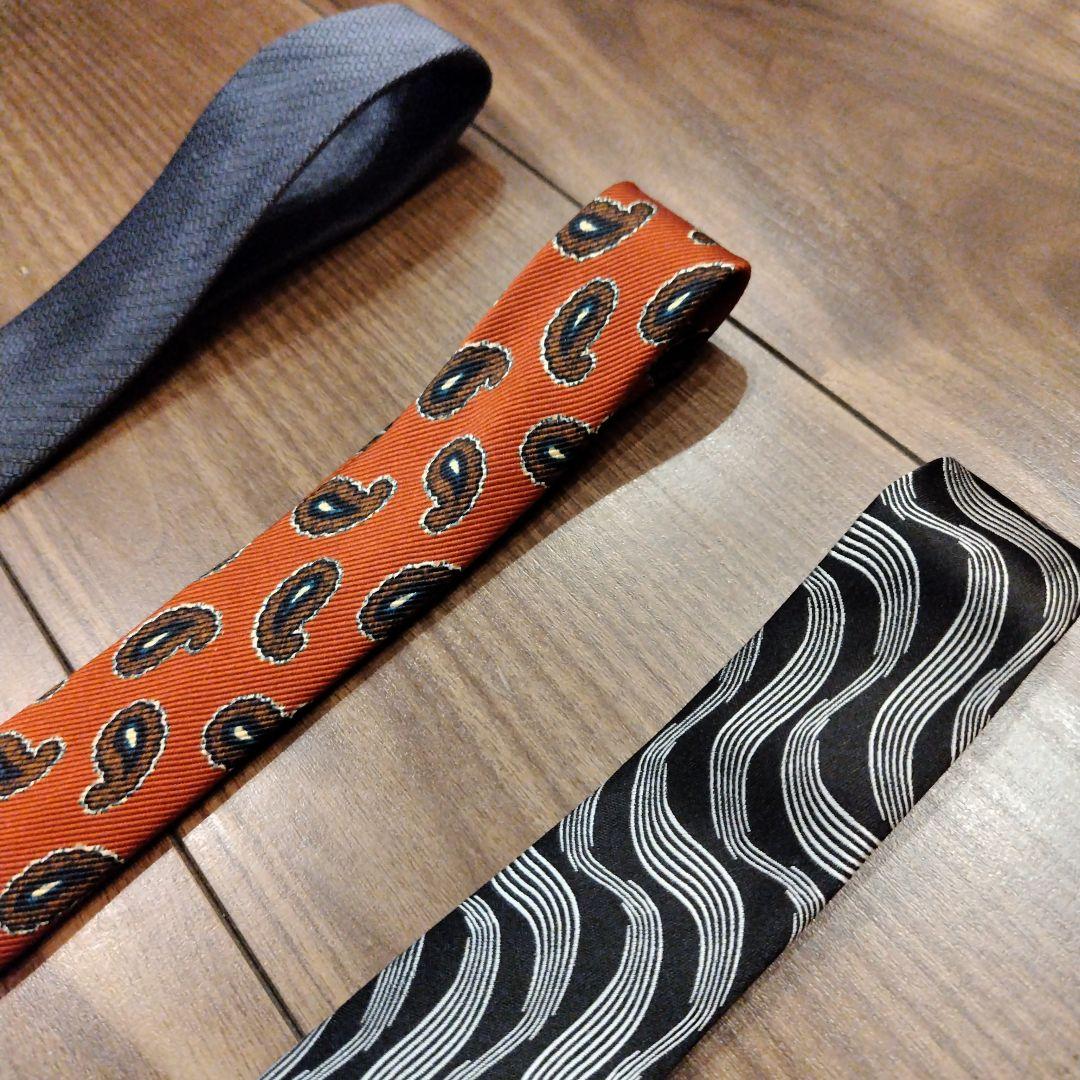Holliday ＆ Brown など、ネクタイ 3本セット
