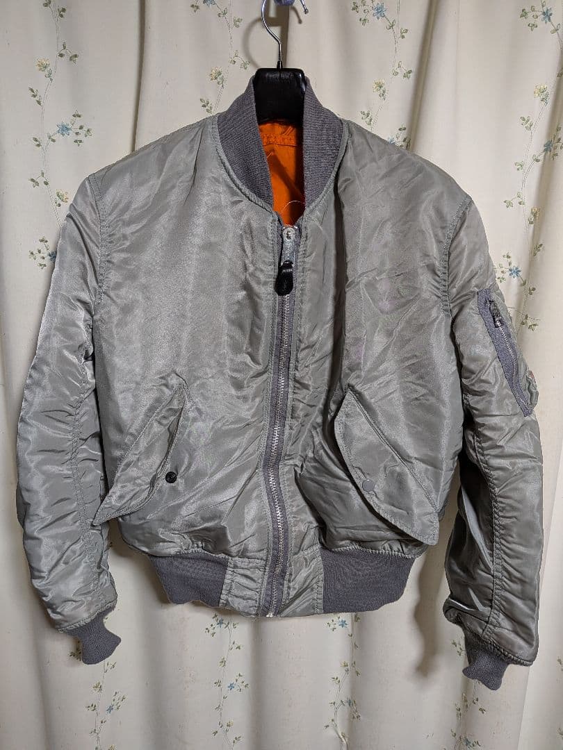 ALPHAアルファ　Industries MA-1 フライトジャケットＳ