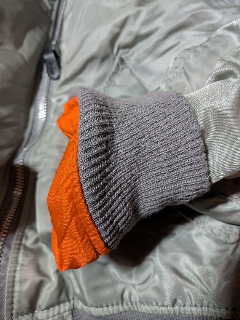 ALPHAアルファ　Industries MA-1 フライトジャケットＳ