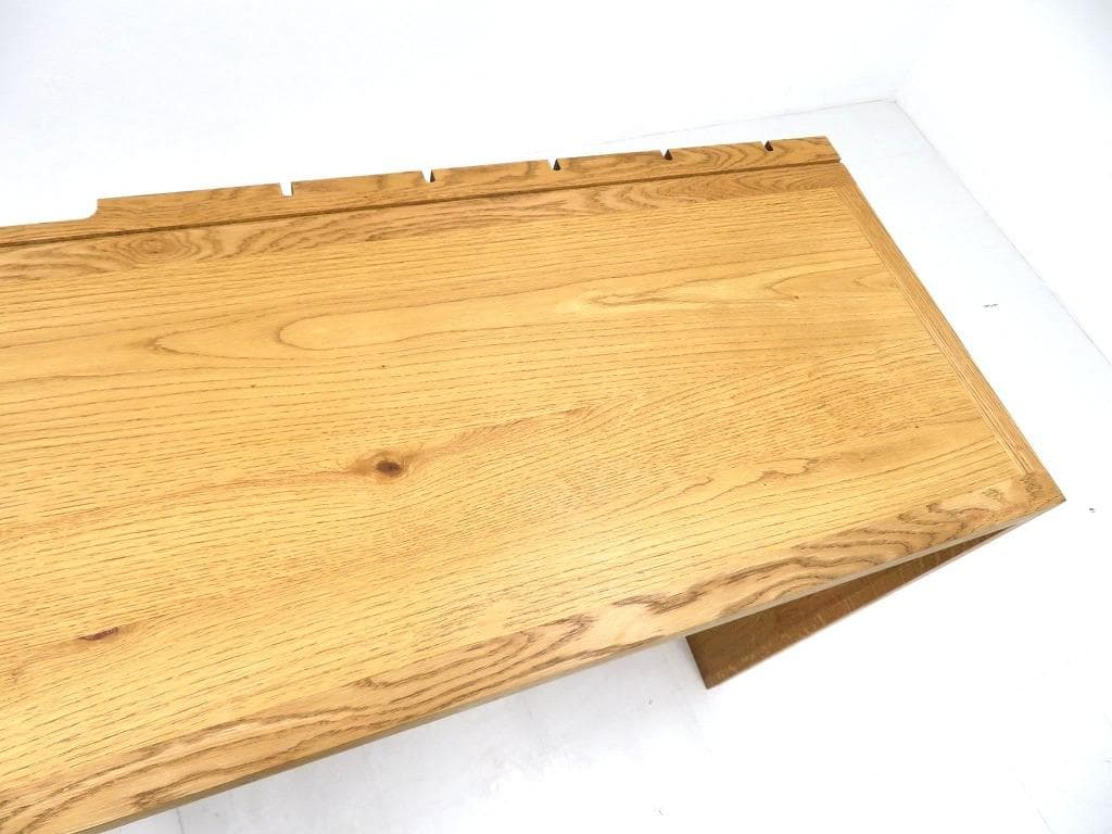 展示品　クラッシュゲート　オーク材　カウンターテーブル　キッチン　カフェ