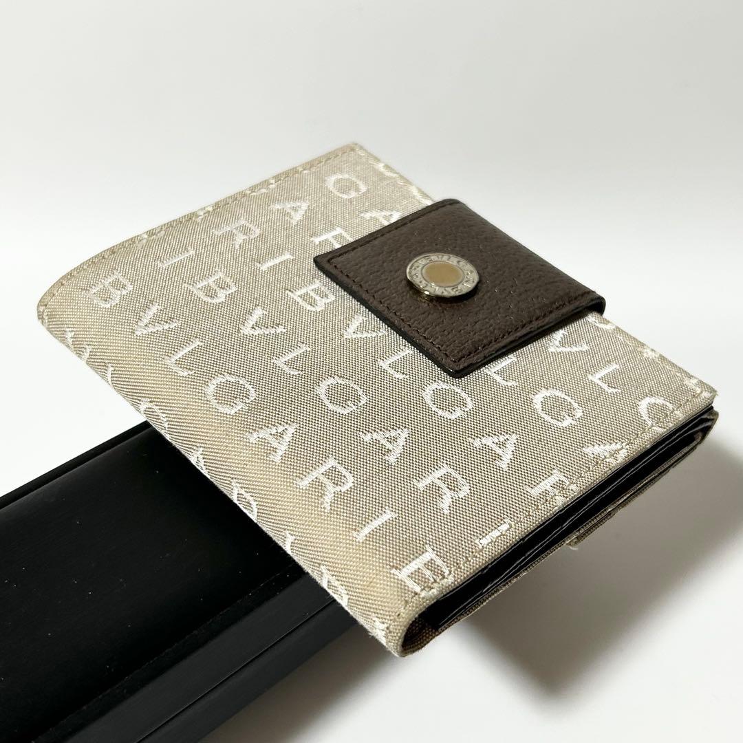 BVLGARI ブルガリ ロゴマイア 二つ折り 財布 レディース メンズ