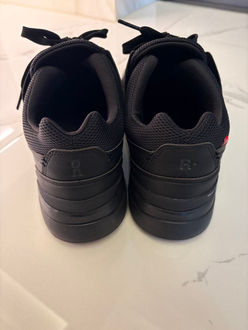 On ロジャー アドバンテージ スニーカー メンズ　27