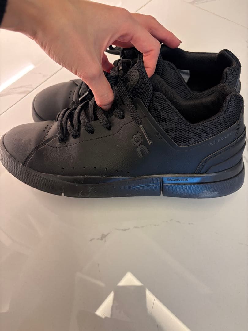 On ロジャー アドバンテージ スニーカー メンズ　27