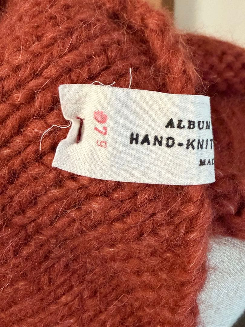 アルバムディファミリア　HAND KNITTED SCARF