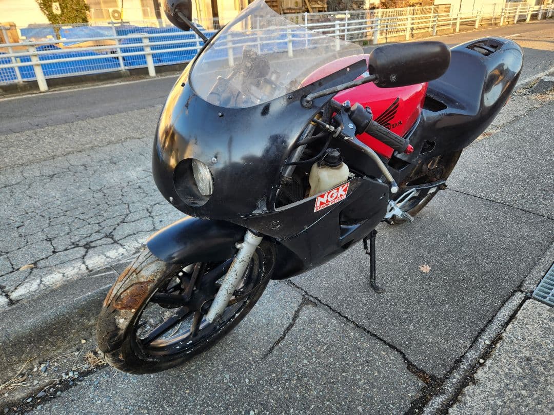 値下げしました　HOND NS1耐久カウル当時物？　割れ無し