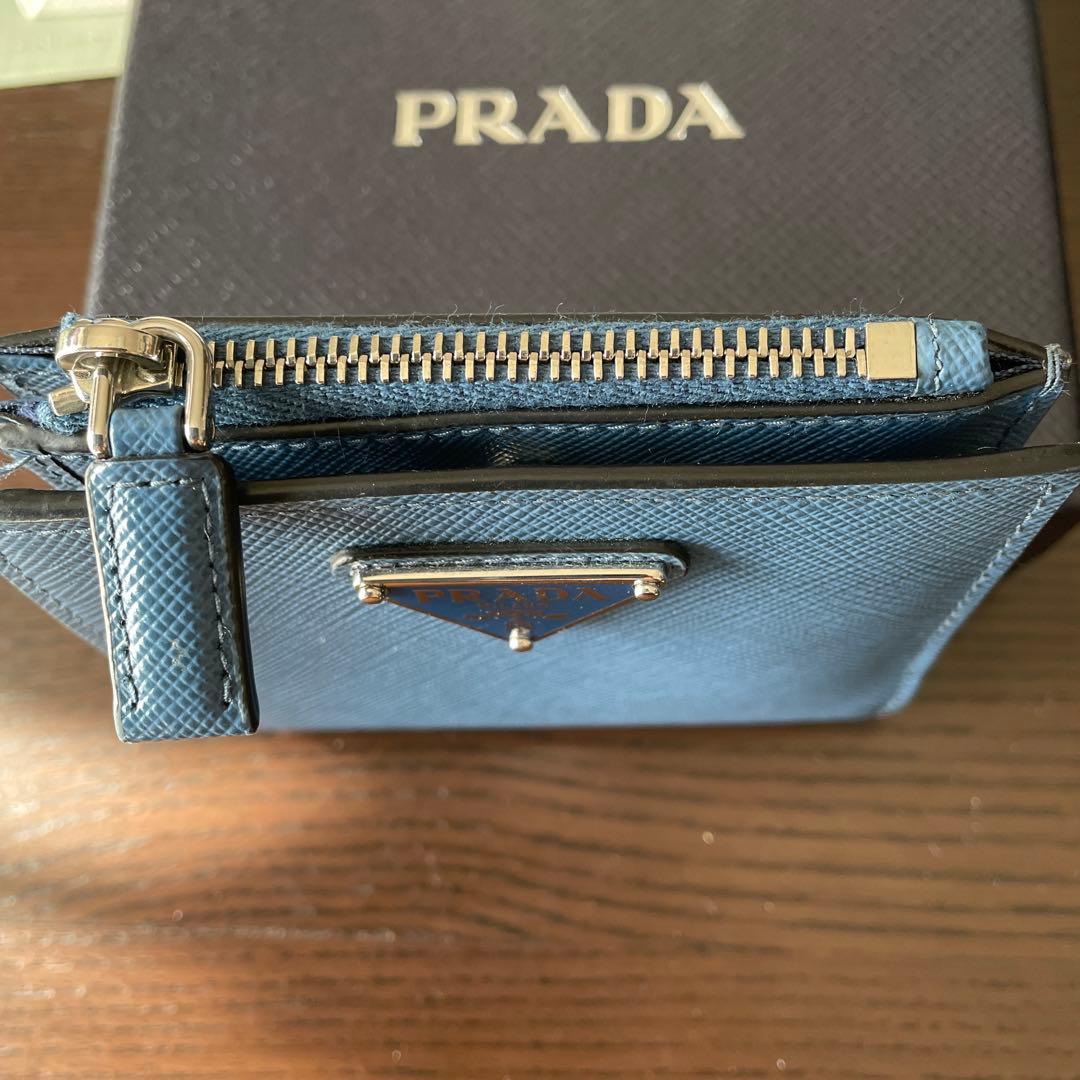 PRADA サフィアーノトライアングル ロゴ コンパクトウォレット