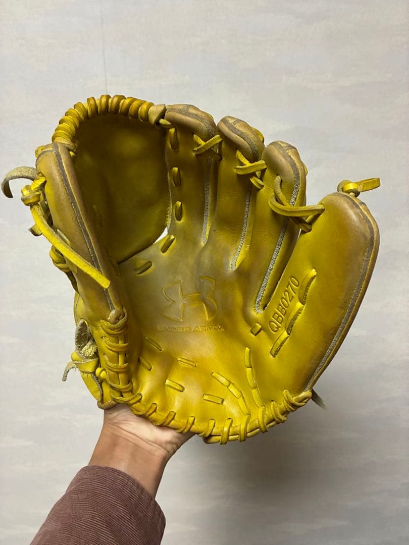 【即戦力】アンダーアーマー 軟式 投手用グローブ ピッチャー用グローブ