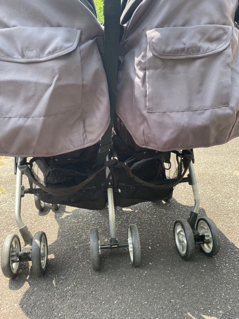 Combi 双子用ベビーカー ブラック