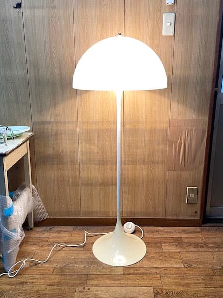 正規品　ルイスポールセン　パンテラ　フロアライト　中古　訳あり　スタンドライト