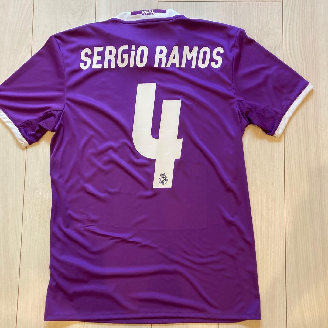 セルヒオラモスネーム入り　16/17 レアル・マドリードアウェイユニフォーム