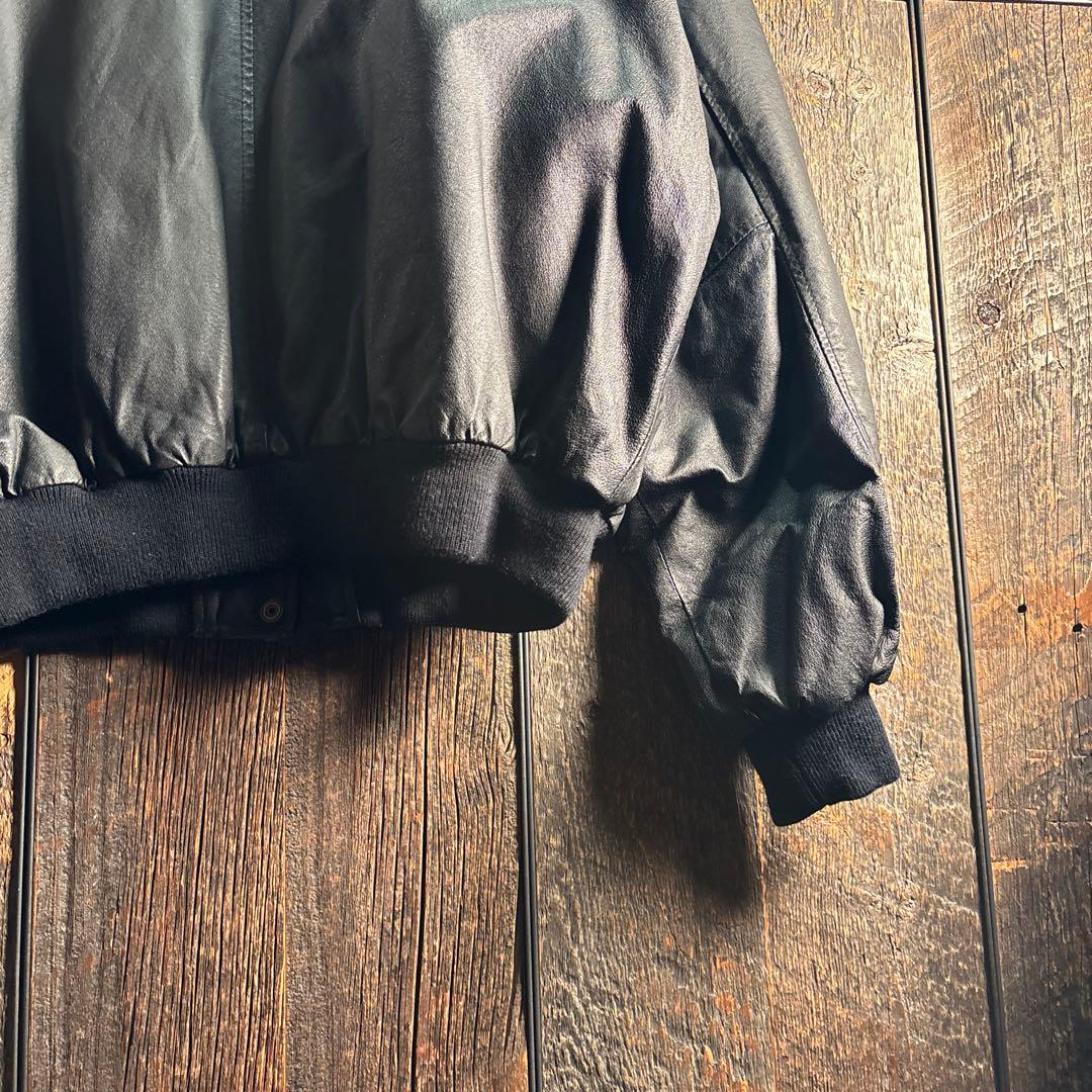 古着　本革　レザーボンバージャケット　短丈レザーブルゾン　ブラック　L太アーム.