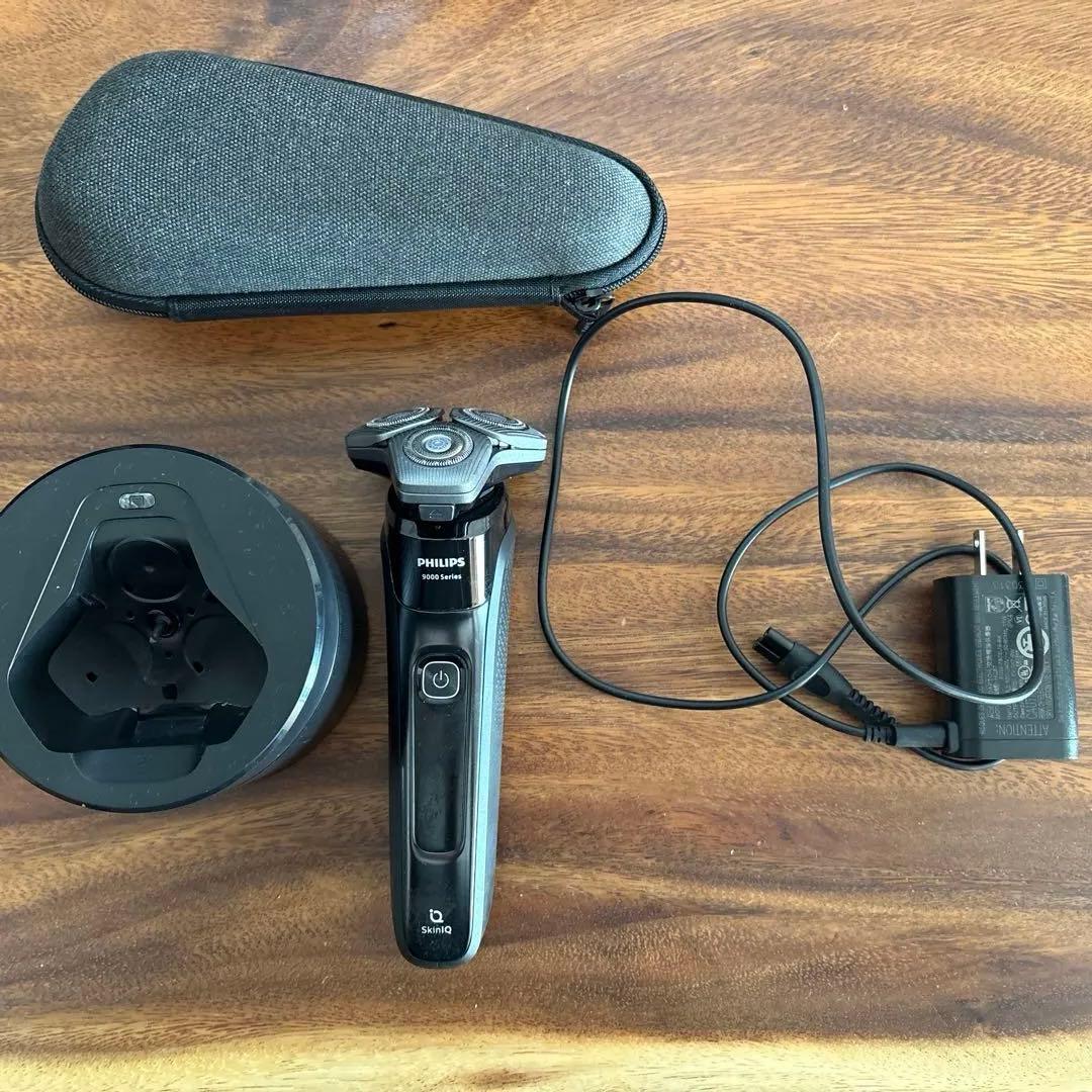 Philips 9000 Series メンズ電気シェーバー　洗浄液セット