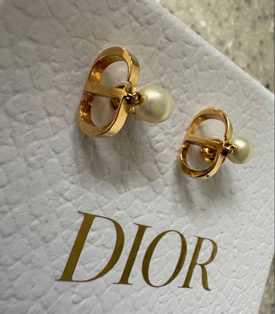 Dior PETIT CD ピアス