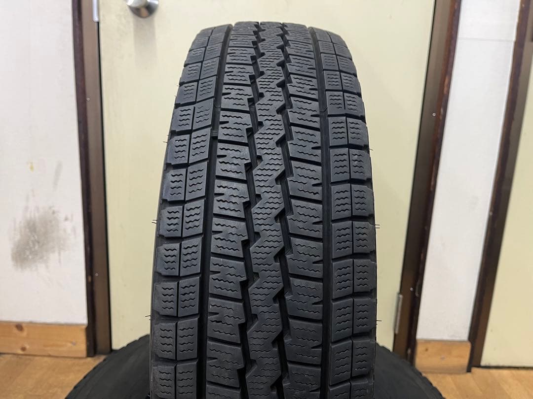 2021年製 ダンロップ 中古冬タイヤ 195/80R15 LT 4本セット