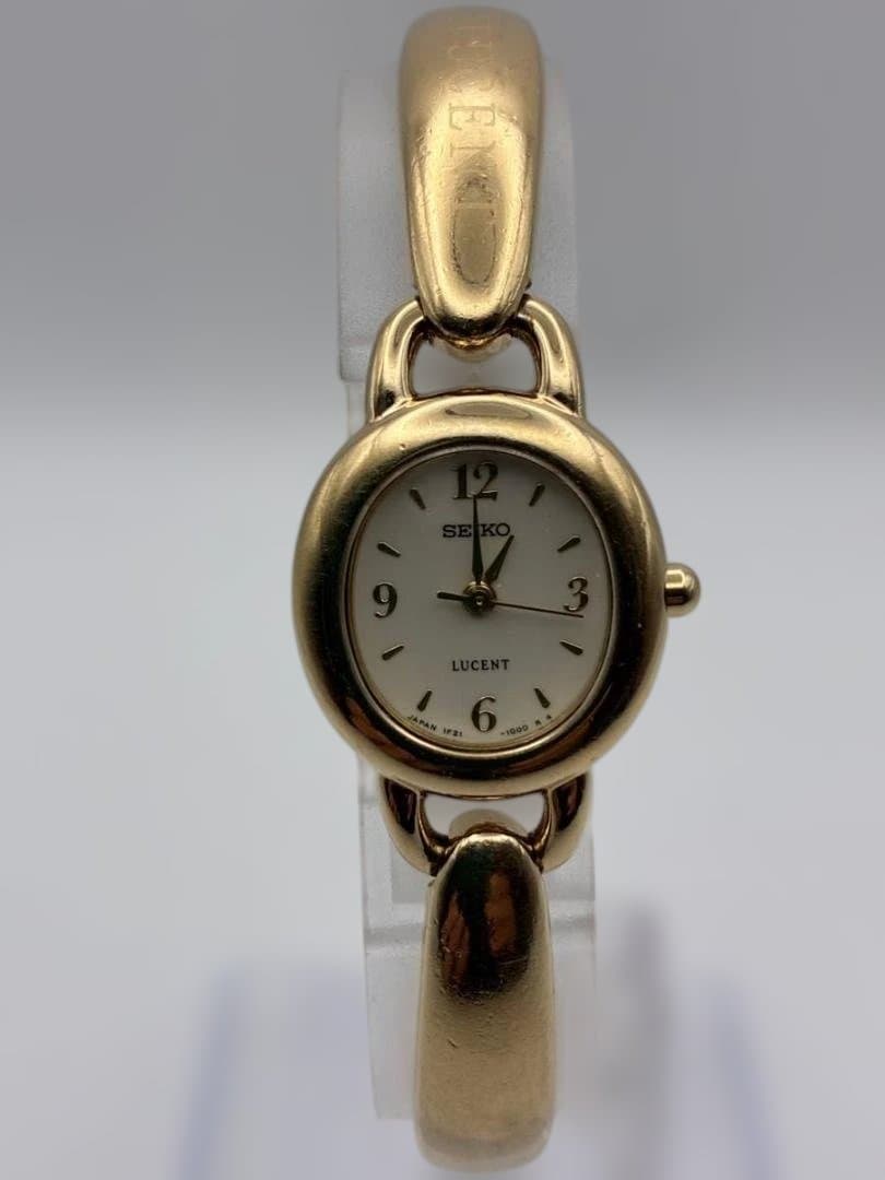 セイコールーセント腕時計　ゴールド　クオーツ　バングルタイプ　レディース　稼働
