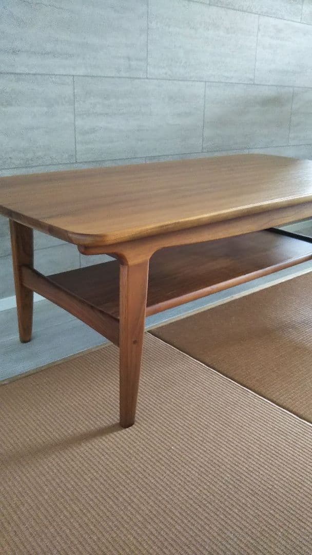 【良品】木製 センターテーブル 下部棚付き