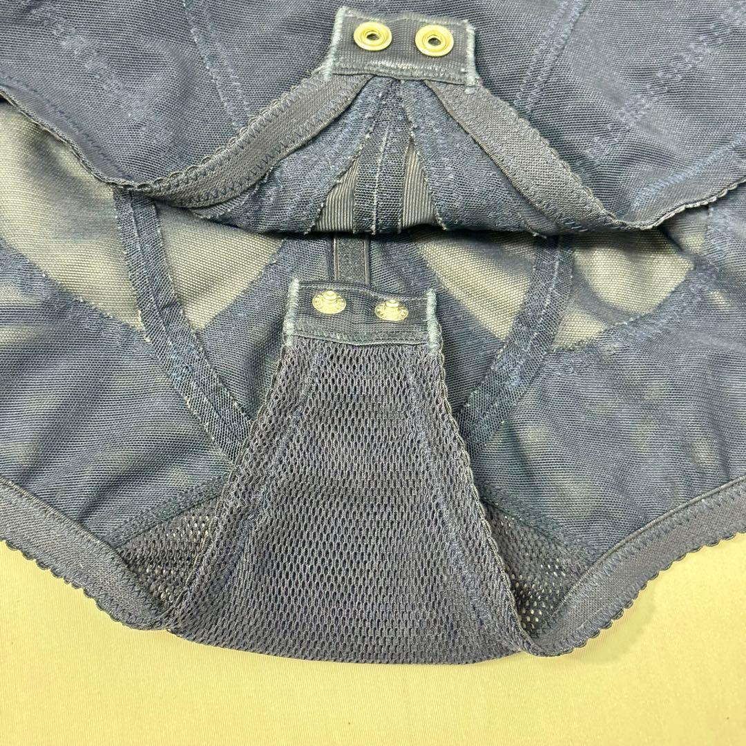 114【美品】 ダイアナ DiaSienne ボディスーツ ネイビー C110Q