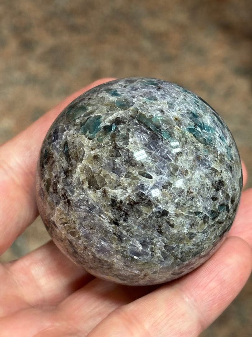 レアストーン　アイオライト&エメラルド&トルマリン&マイカ共生5.25cm