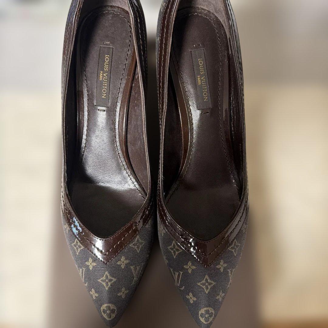 美品ルイ・ヴィトンモノグラムパンプス
