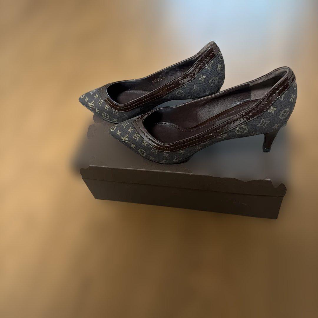 美品ルイ・ヴィトンモノグラムパンプス