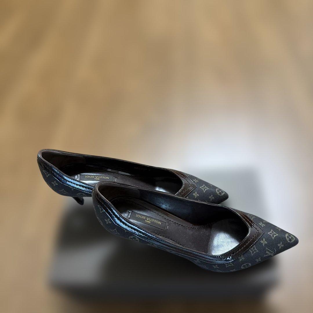 美品ルイ・ヴィトンモノグラムパンプス