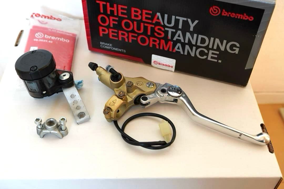 ブレンボ PCS16 マスターシリンダー タンクセット スイッチ有/配線有