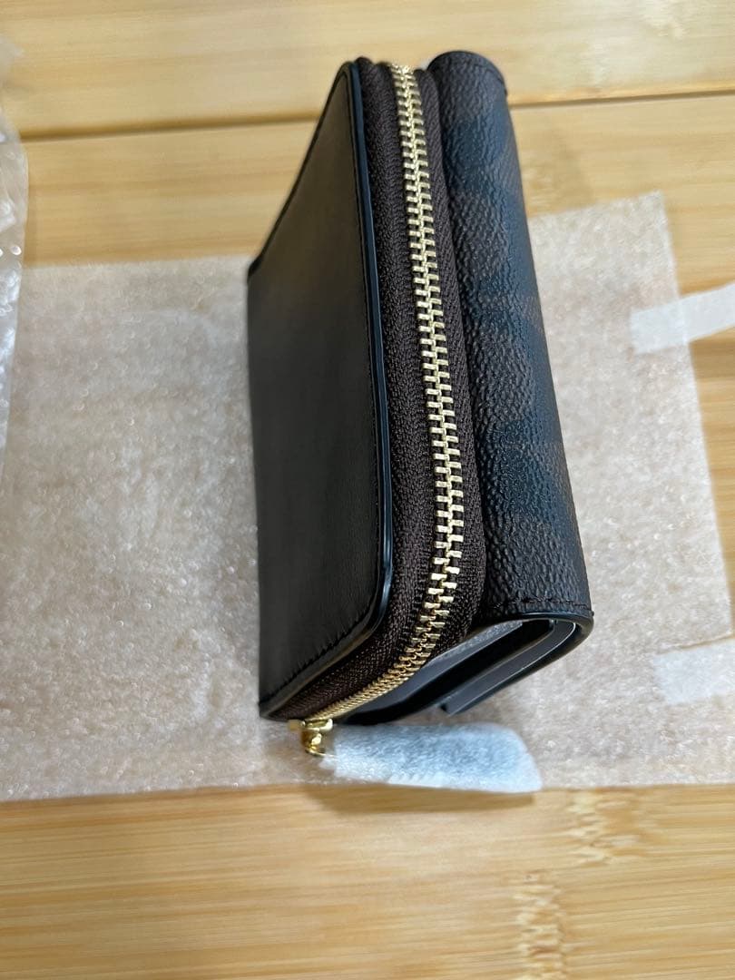 [新品未使用❤️】COACH（コーチ）折りたたみ財布／ケース付き