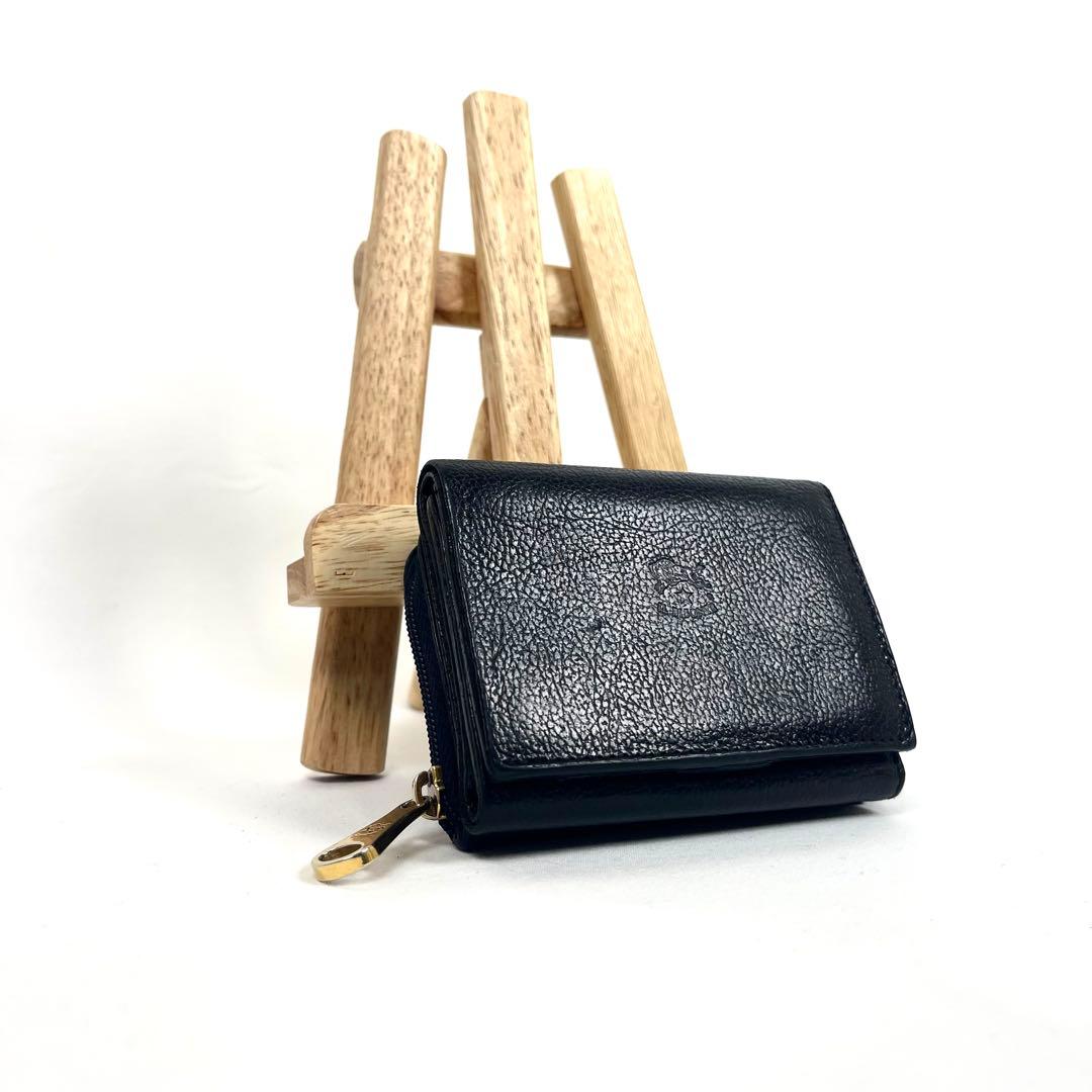 イルビゾンテ　三つ折り財布　トリフォルド　オールレザー　ロゴ型押し　ブラック