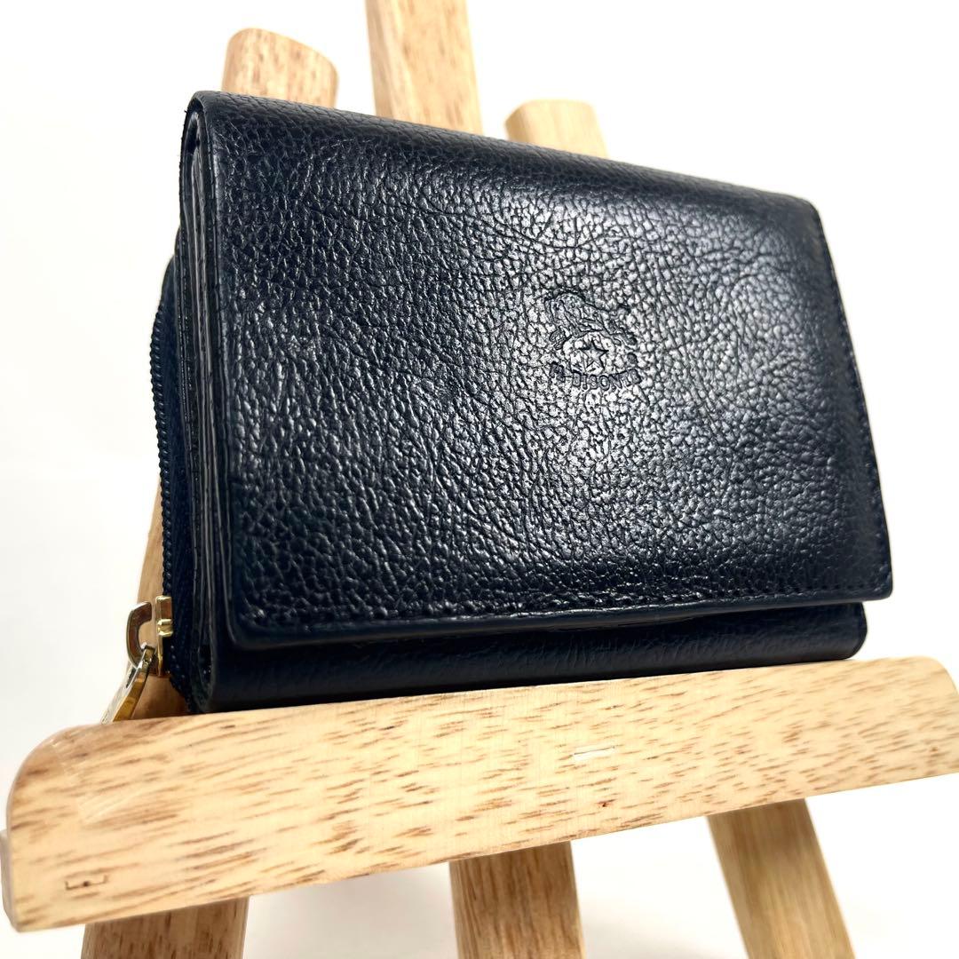 イルビゾンテ　三つ折り財布　トリフォルド　オールレザー　ロゴ型押し　ブラック