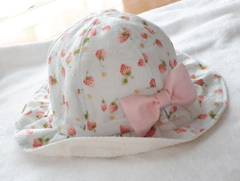 いちご刺繍レースのベビーハット(通常リボン)