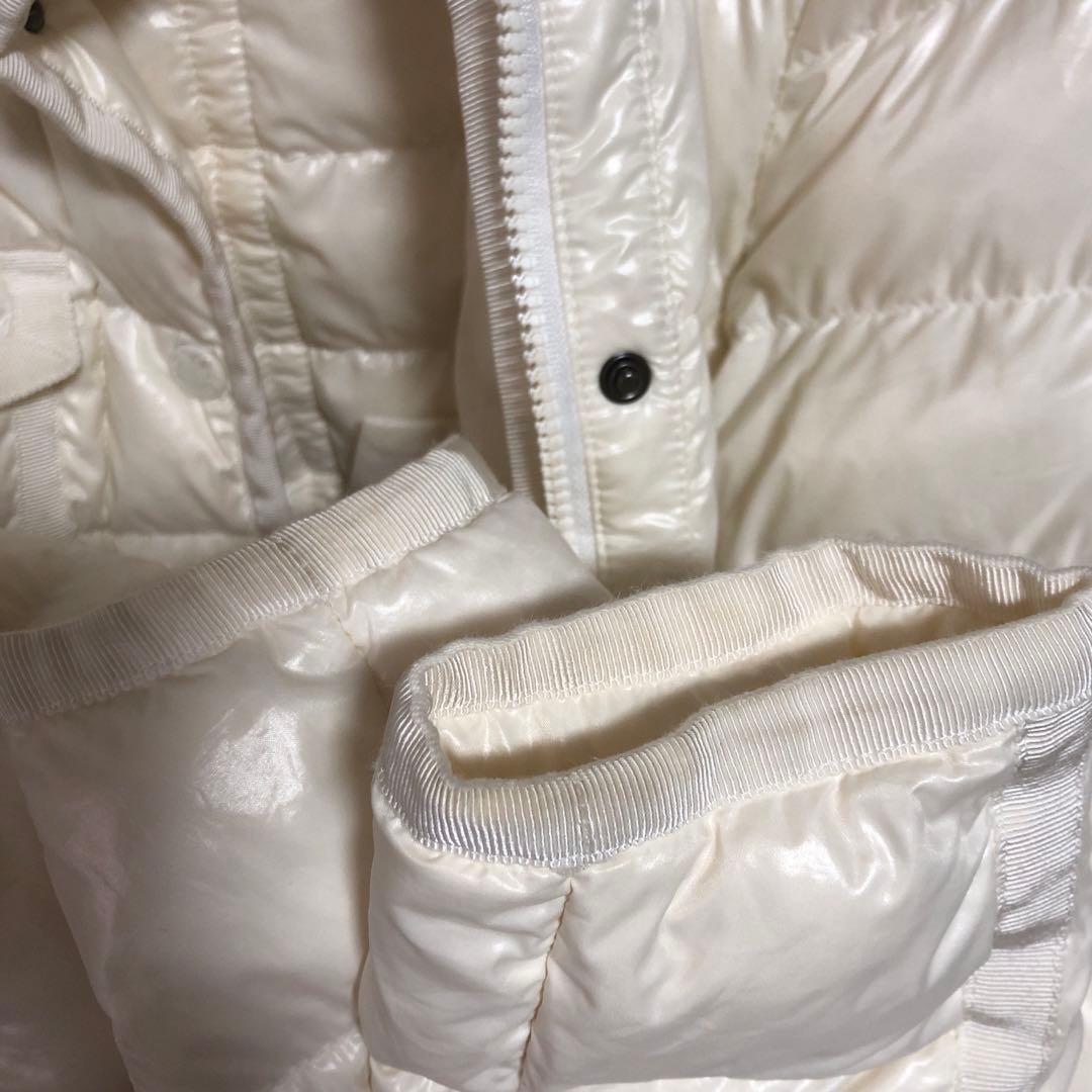 MONCLER モンクレール ARMOISE アルモワーズ ダウン ファー 白