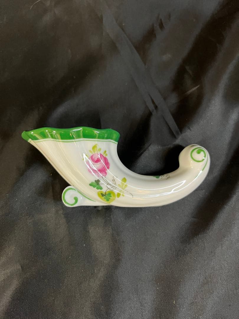 ヘレンド 小物入れ ミニフラワーベース ウィーンの薔薇 コルネベース