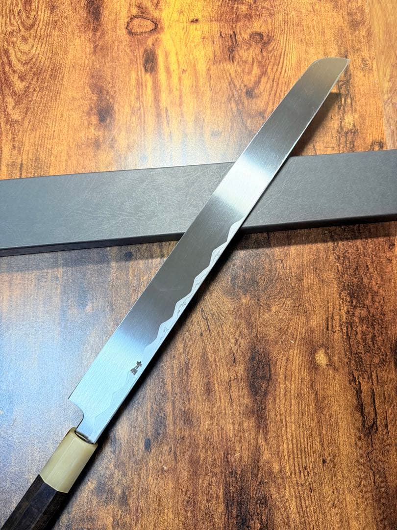 【堺打刃物】森本光一作　刺身 先丸　青ニ鋼 墨流し　　尺三寸　黒檀八角白水牛柄