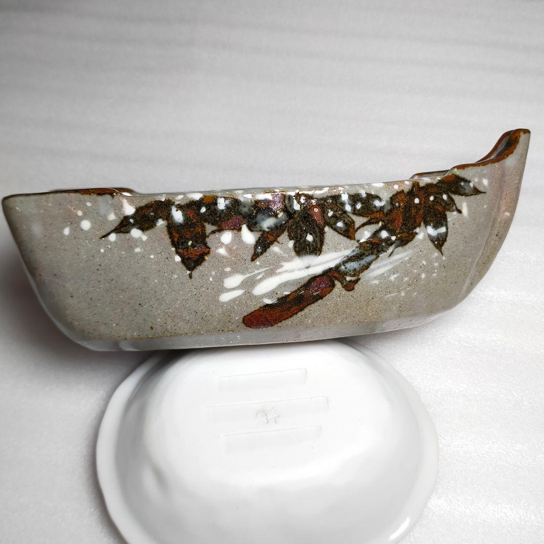 舟形鉢　銹絵雪笹文　乾山雪笹写し