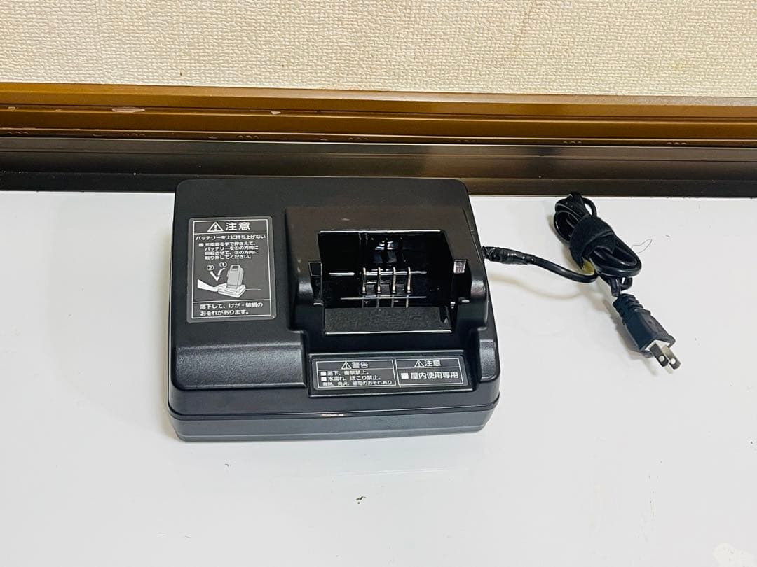 Panasonic NKJ069Z1電動自転車用充電器 黒