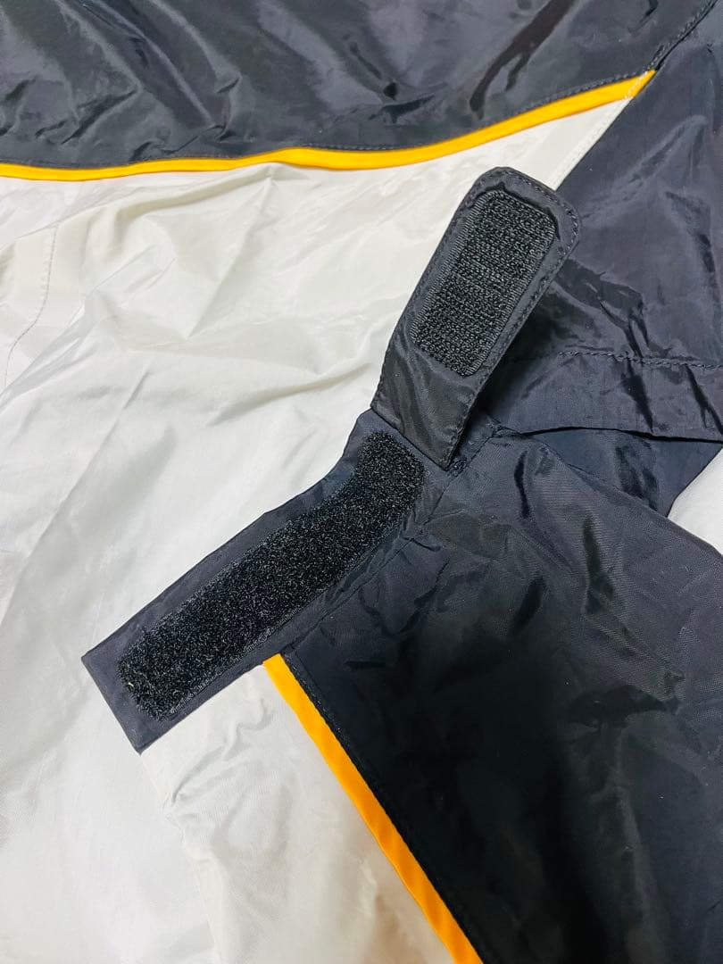 テーラーメイド　ゴルフ　レインウェアセットアップ