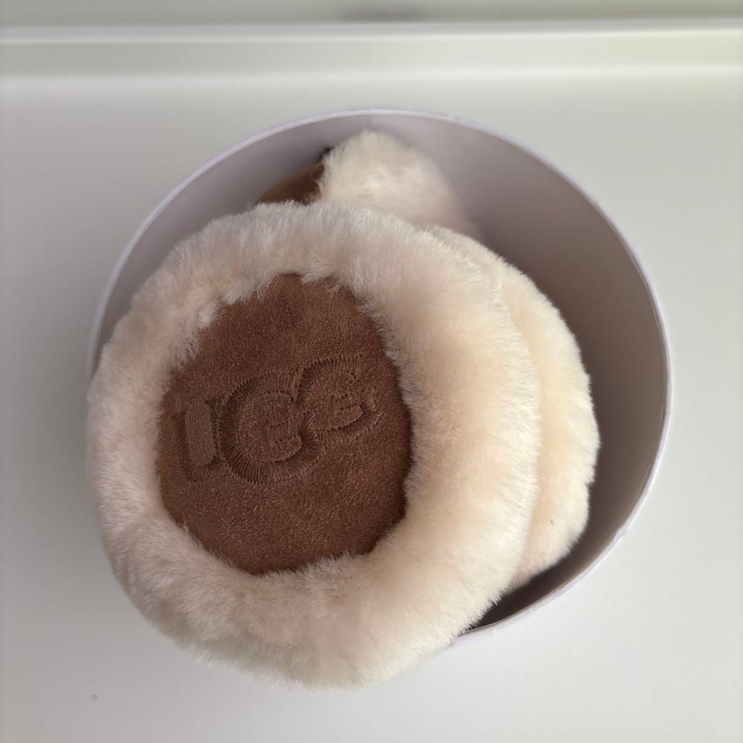 【国内正規品】UGG Sheepskin Embroidery Earmuff