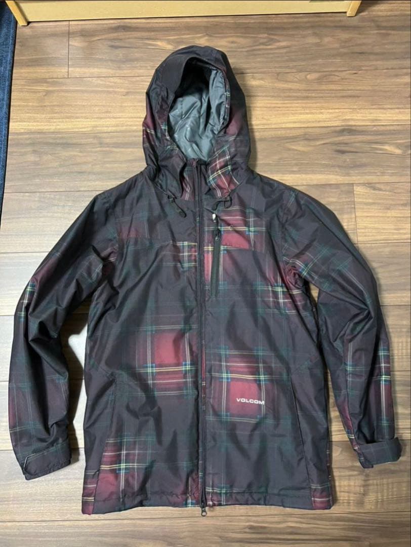 美品 VOLCOM スノーボードウェア