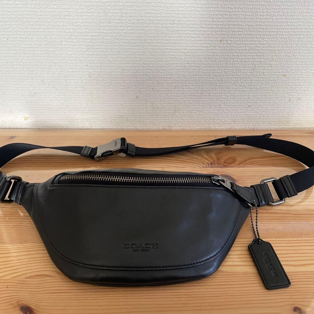 【超美品】COACH ボディバッグ ブラック
