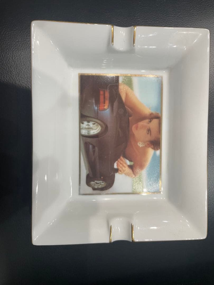 灰皿　or key入れなどにどうですか？