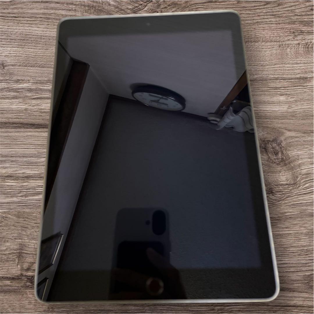 Apple iPad 第五世代本体 32GB wifiモデル