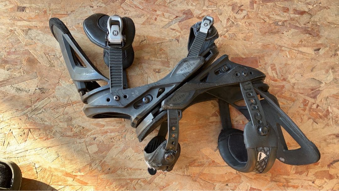 値下げ　Mサイズ　Burton Mission Re:Flex バートン