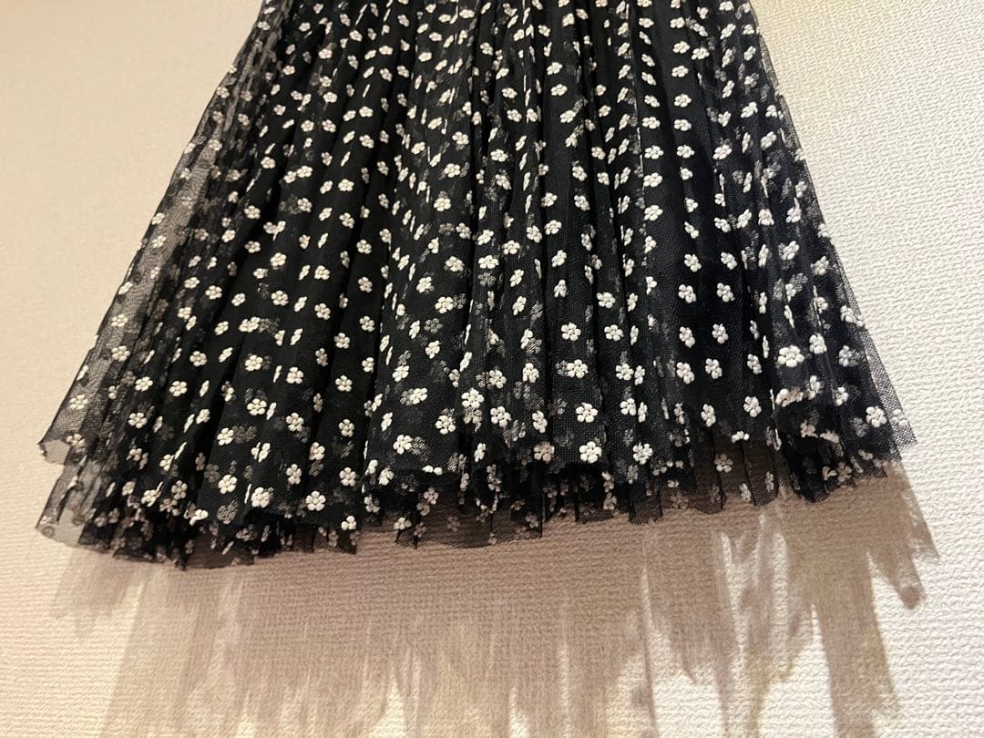 レッドバレンティノ 未使用 フラワーチュールスカート 38 滝沢眞紀子さん着