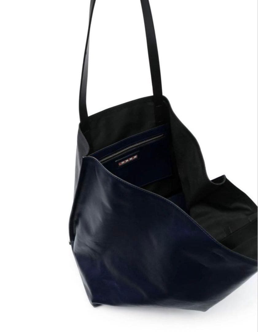 美品 MARNI MUSEO SOFT BAG NAVY×BLACK トート