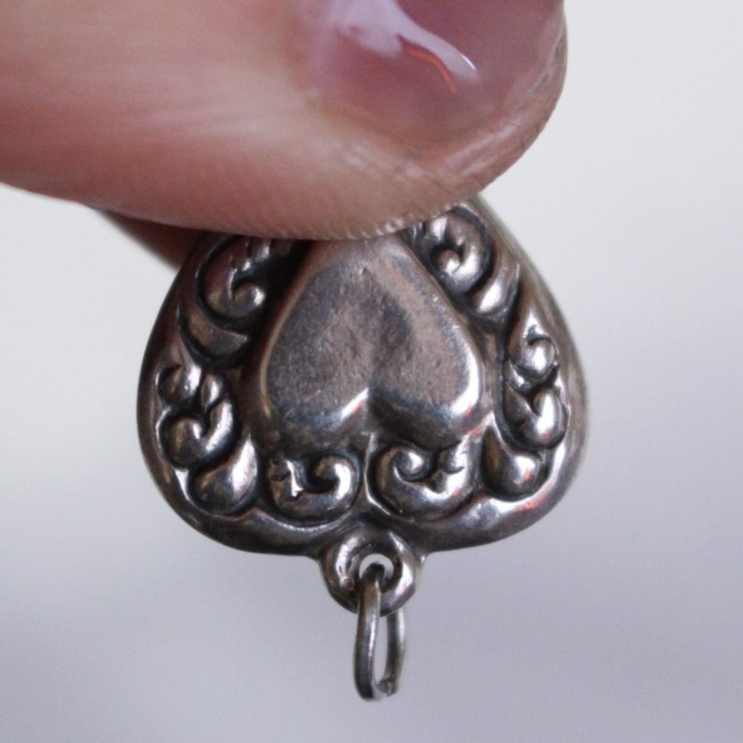 40s　スウィートハートジュエリー　WW2　シルバー チャーム　波　渦巻　唐草