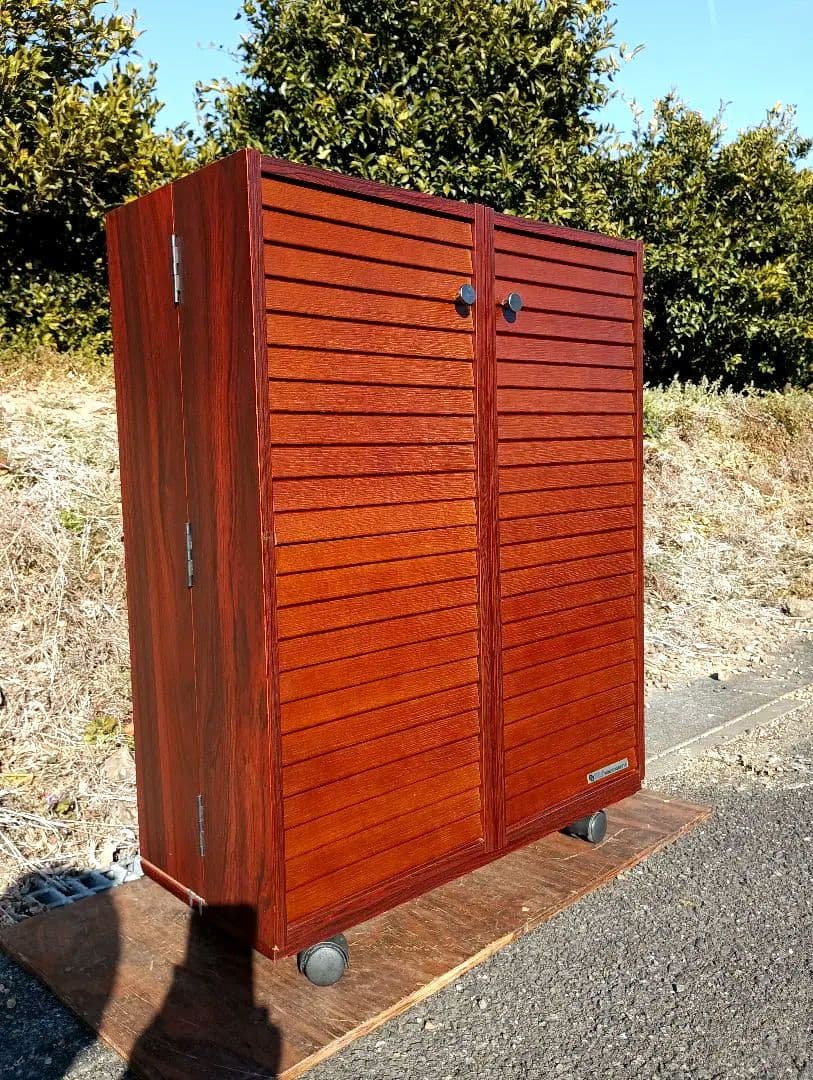 非売品　ヴィンテージ　収納ラック　棚　FUJI VHS ビデオテープ　１００本